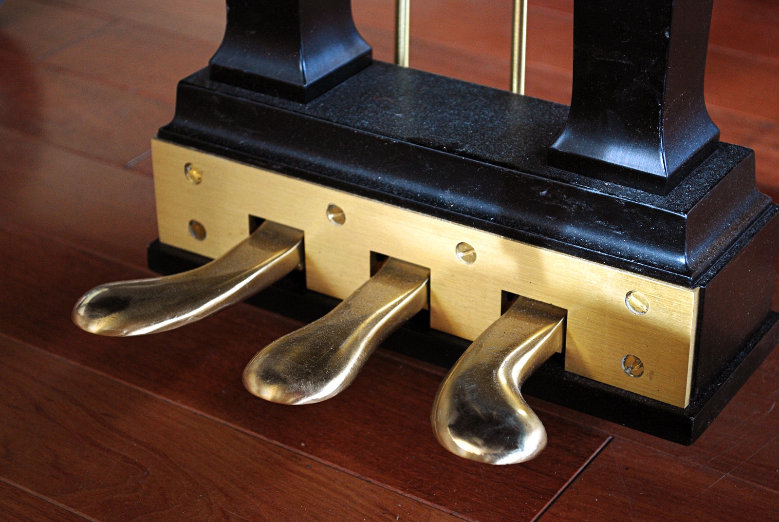 The Anatomy of Piano Foot Pedals